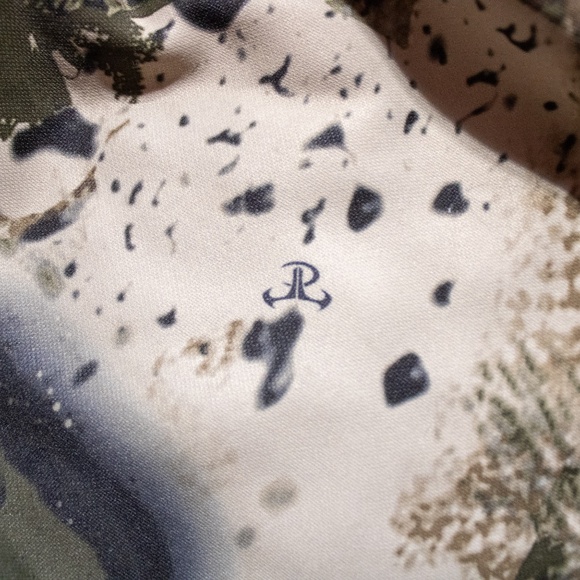 Cabela's Hoodie - Picture 4 of 5